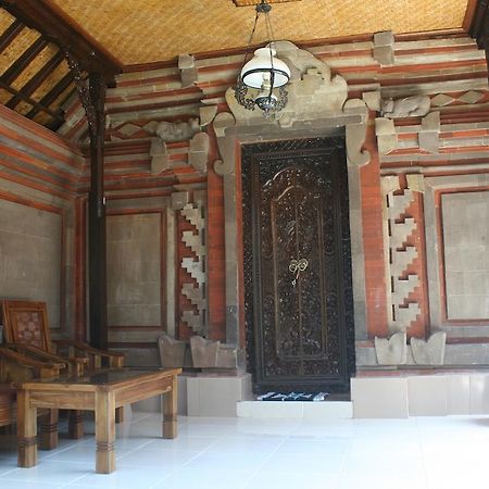 Nugraha Guesthouse 1 Ubud  Exterior photo