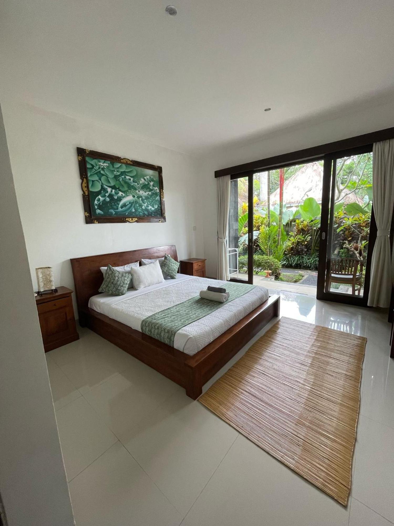 Nugraha Guesthouse 1 Ubud  Exterior photo